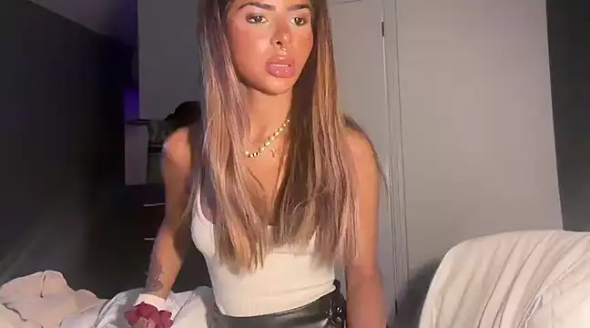 Snapshot of AngelFaye chatting on 26, 2, 2025 AngelFaye online show from 26, 2, 2025