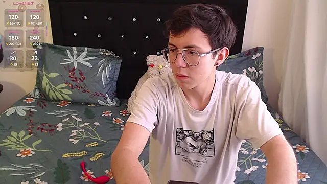 Snapshot of Tina_4_Charlie chatting on 24, 2, 2025 Tina 4 Charlie online show from 24, 2, 2025