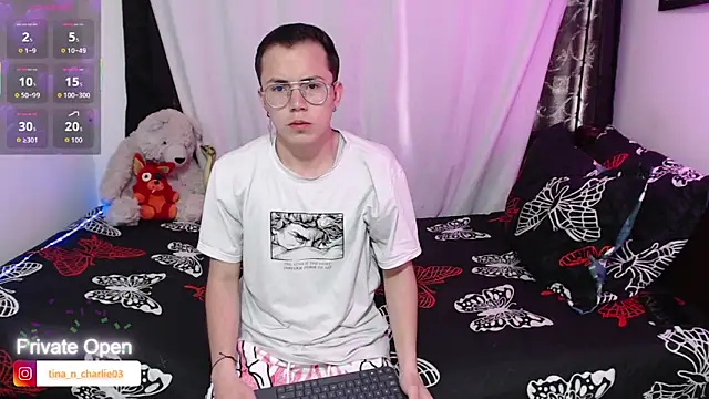 Snapshot of Tina_4_Charlie chatting on 16, 9, 2025 Tina 4 Charlie online show from 16, 9, 2025