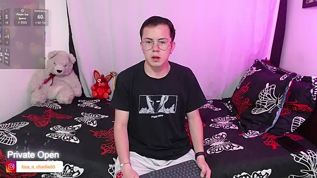 Snapshot of Tina_4_Charlie chatting on 24, 9, 2025 Tina 4 Charlie online show from 24, 9, 2025