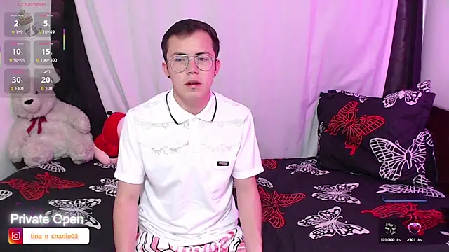 Snapshot of Tina_4_Charlie chatting on 1, 10, 2025 Tina 4 Charlie online show from 1, 10, 2025