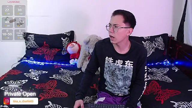 Snapshot of Tina_4_Charlie chatting on 7, 10, 2025 Tina 4 Charlie online show from 7, 10, 2025