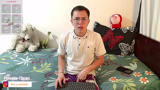 Snapshot of Tina_4_Charlie chatting on 13, 10, 2025 Tina 4 Charlie online show from 13, 10, 2025