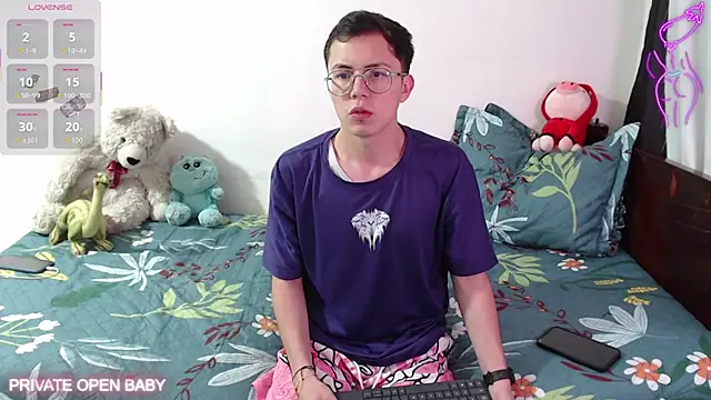 Snapshot of Tina_4_Charlie chatting on 16, 10, 2025 Tina 4 Charlie online show from 16, 10, 2025