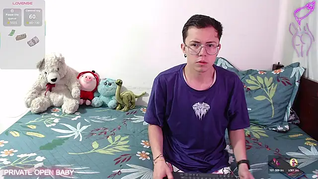 Snapshot of Tina_4_Charlie chatting on 17, 10, 2025 Tina 4 Charlie online show from 17, 10, 2025