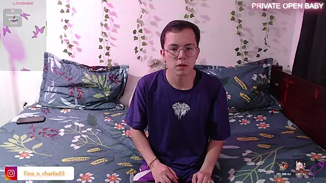 Snapshot of Tina_4_Charlie chatting on 6, 11, 2025 Tina 4 Charlie online show from 6, 11, 2025