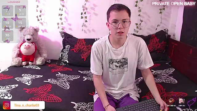 Snapshot of Tina_4_Charlie chatting on 21, 11, 2025 Tina 4 Charlie online show from 21, 11, 2025