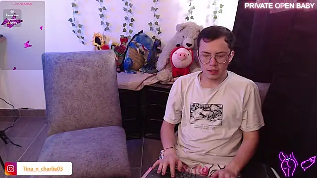 Snapshot of Tina_4_Charlie chatting on 29, 11, 2025 Tina 4 Charlie online show from 29, 11, 2025