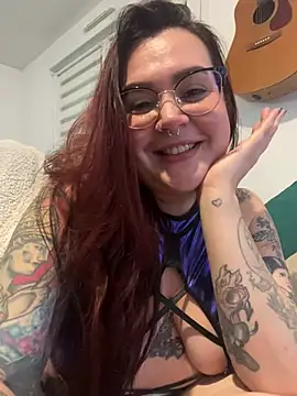 Snapshot of Cherrycherrymiss chatting on 4, 3, 2025 Cherrycherrymiss online show from 4, 3, 2025