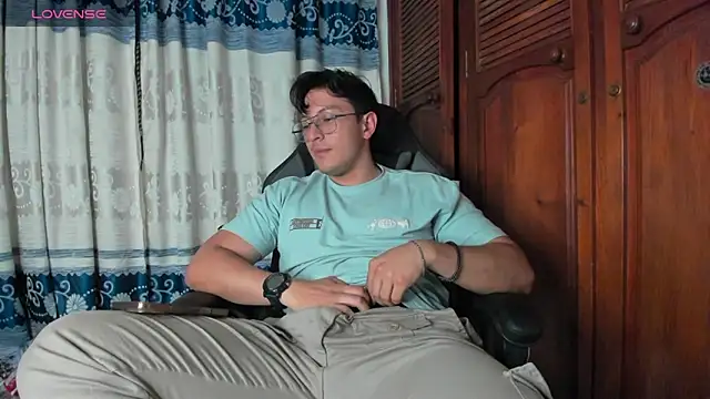 Snapshot of Amon__ashford chatting on 18, 3, 2026 Amon ashford online show from 18, 3, 2026