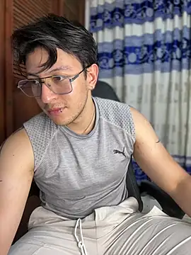 Snapshot of Amon__ashford chatting on 5, 4, 2026 Amon ashford online show from 5, 4, 2026