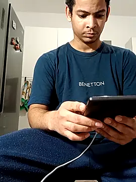 Snapshot of cingonduro chatting on 18, 11, 2025 cingonduro online show from 18, 11, 2025