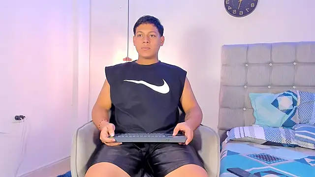 Tylerdrdn online show from 12, 11, 2025