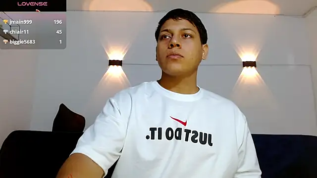 Tylerdrdn online show from 28, 11, 2025