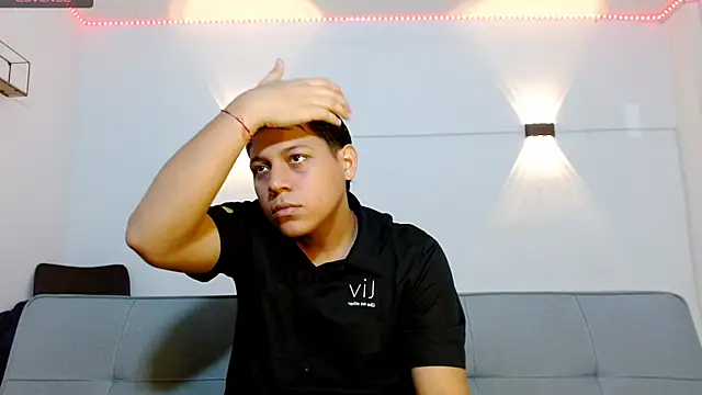 Tylerdrdn online show from 29, 11, 2025