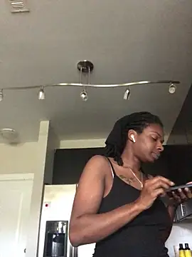 Snapshot of theprettysoles chatting on 20, 4, 2026 theprettysoles online show from 20, 4, 2026
