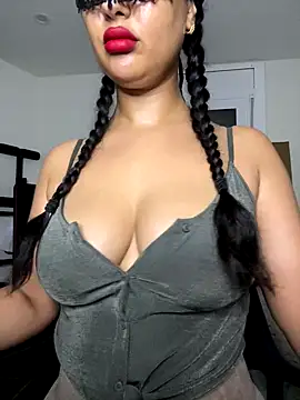 Lobna-alami online show from 8, 9, 2025