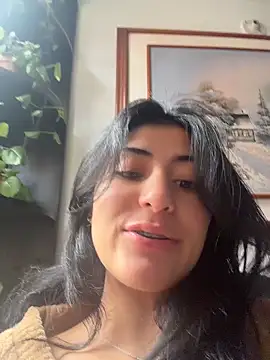 Snapshot of fiorella_paris chatting on 11, 4, 2026 fiorella paris online show from 11, 4, 2026