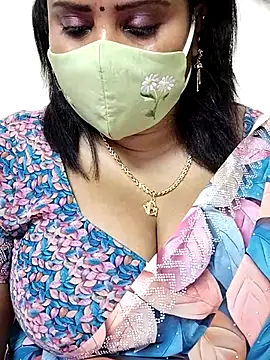 Queenflowerr online show from 27, 10, 2025