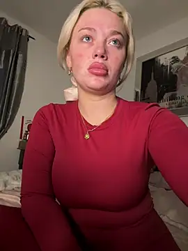 Snapshot of blissdimicco chatting on 26, 2, 2025 blissdimicco online show from 26, 2, 2025