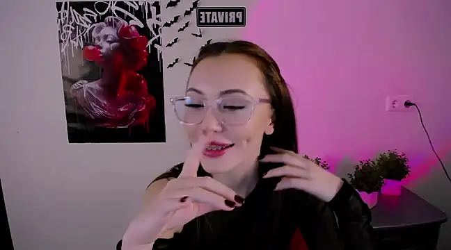 Nikonara Love online show from 8, 3, 2025