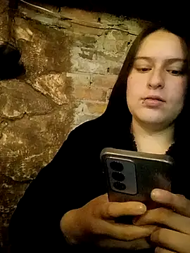 Snapshot of ary-cooper chatting on 21, 3, 2025 ary-cooper online show from 21, 3, 2025