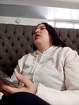 Snapshot of ary-cooper chatting on 2, 12, 2025 ary-cooper online show from 2, 12, 2025