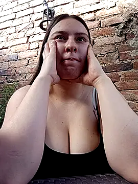 Snapshot of ary-cooper chatting on 13, 12, 2025 ary-cooper online show from 13, 12, 2025