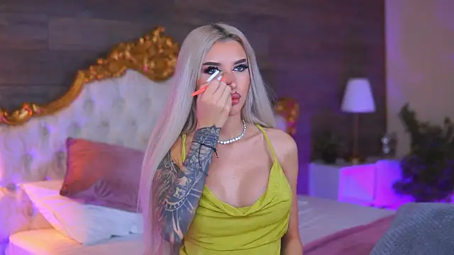 Juicy Jessye online show from 5, 12, 2025