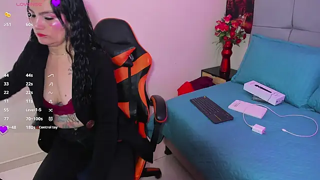 scarlet hit online show from 27, 9, 2025