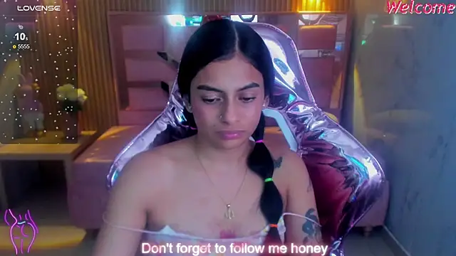 Snapshot of lilith_petit_sub chatting on 2, 3, 2025 lilith petit sub online show from 2, 3, 2025