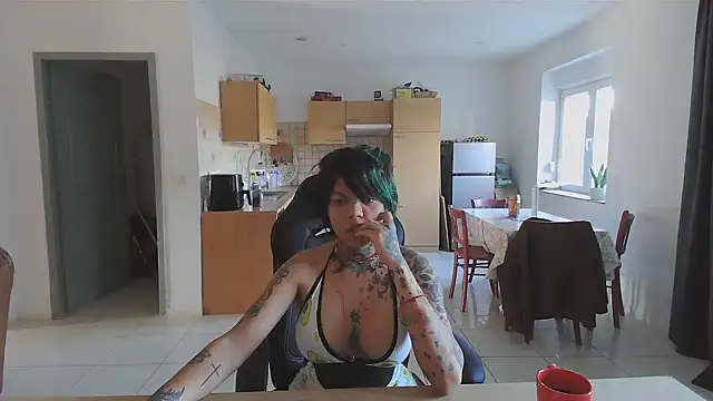 serena  vedette online show from 1, 2, 2025