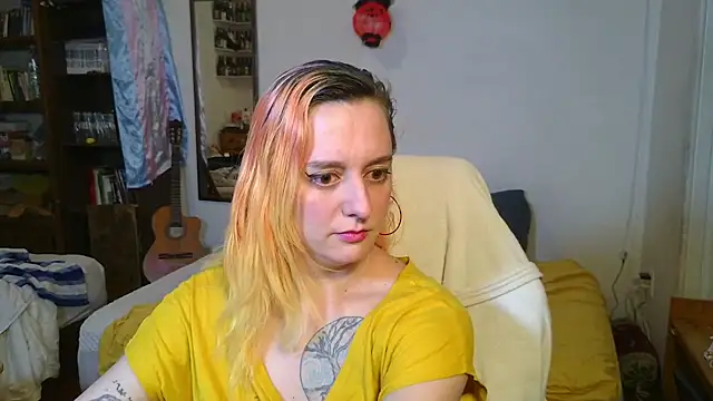 Evelan420 online show from 5, 11, 2025