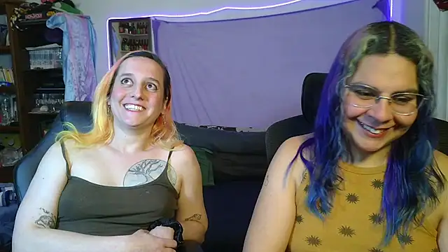 Snapshot of Evelan420 chatting on 17, 3, 2026 Evelan420 online show from 17, 3, 2026