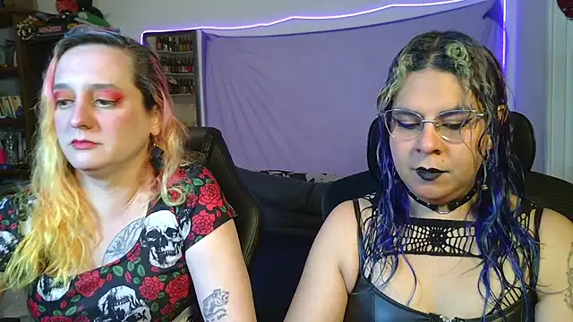 Snapshot of Evelan420 chatting on 19, 3, 2026 Evelan420 online show from 19, 3, 2026