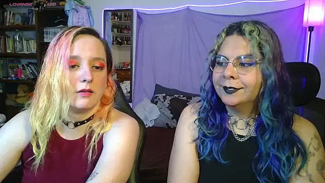 Snapshot of Evelan420 chatting on 31, 3, 2026 Evelan420 online show from 31, 3, 2026