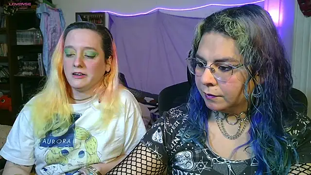 Snapshot of Evelan420 chatting on 2, 4, 2026 Evelan420 online show from 2, 4, 2026
