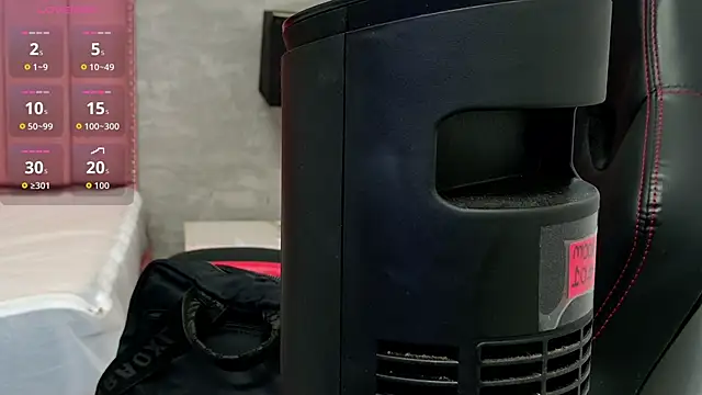 Alaia Colins online show from 15, 2, 2026