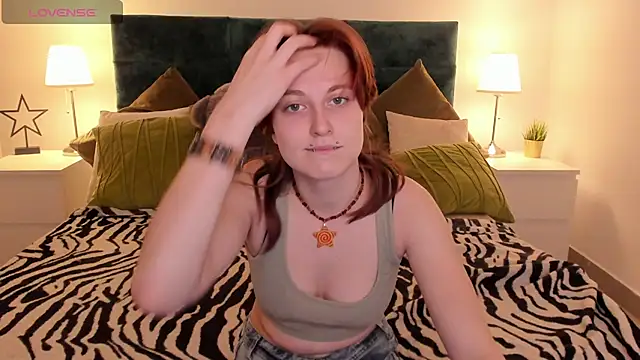 Snapshot of Jiffyyo chatting on 1, 2, 2025 Jiffyyo online show from 1, 2, 2025