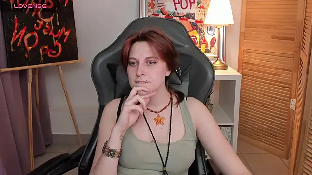 Snapshot of Jiffyyo chatting on 4, 2, 2025 Jiffyyo online show from 4, 2, 2025