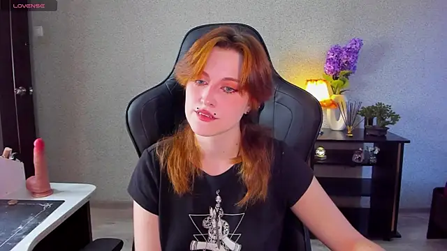 Snapshot of Jiffyyo chatting on 11, 9, 2025 Jiffyyo online show from 11, 9, 2025