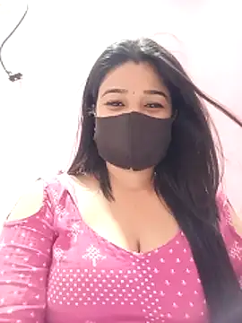 Snapshot of Simran-001 chatting on 11, 4, 2026 Simran-001 online show from 11, 4, 2026