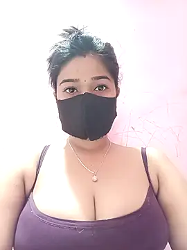 Snapshot of Simran-001 chatting on 15, 4, 2026 Simran-001 online show from 15, 4, 2026