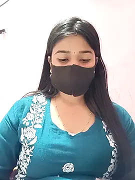 Snapshot of Simran-001 chatting on 23, 4, 2026 Simran-001 online show from 23, 4, 2026