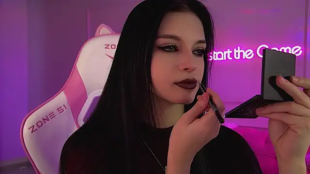 Snapshot of BeverlyMost chatting on 6, 3, 2026 BeverlyMost online show from 6, 3, 2026