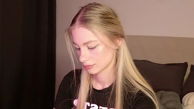 Snapshot of GabriellaOlsen chatting on 15, 4, 2026 GabriellaOlsen online show from 15, 4, 2026