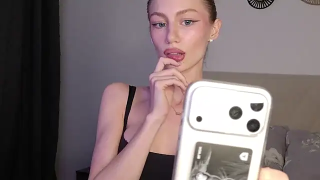 GabriellaOlsen online show from 3, 6, 2026