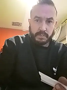 Snapshot of wapo100x100 chatting on 1, 3, 2025 wapo100x100 online show from 1, 3, 2025