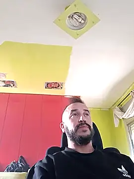 Snapshot of wapo100x100 chatting on 2, 3, 2025 wapo100x100 online show from 2, 3, 2025