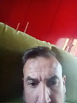 Snapshot of wapo100x100 chatting on 5, 10, 2025 wapo100x100 online show from 5, 10, 2025